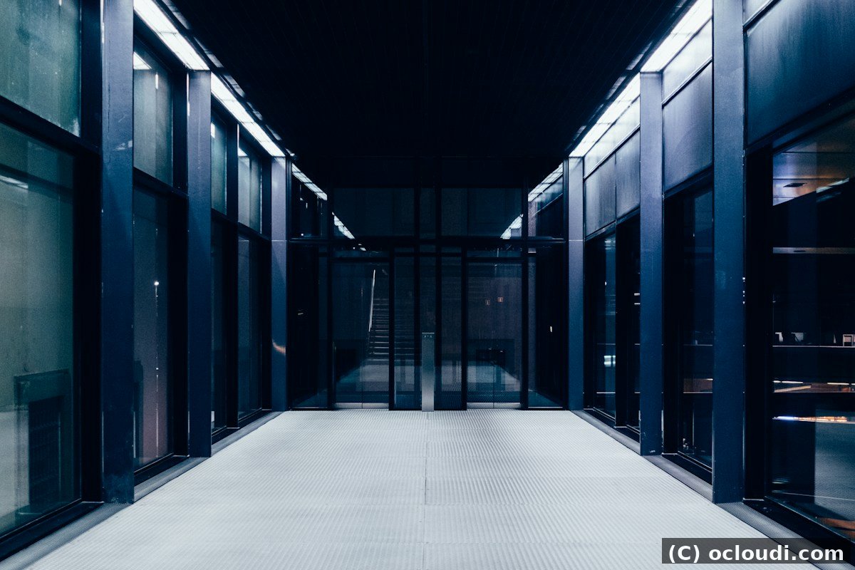 LiteSpeed versus Apache server infrastructure comparison